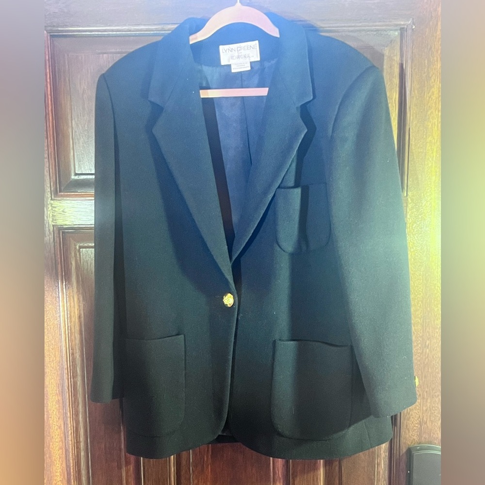 Lynn green blazer size 6 , not a spot on it looks brand new